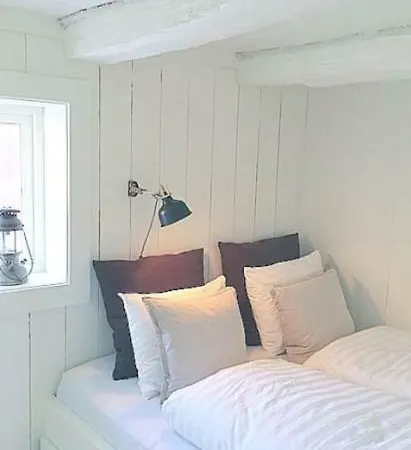 The Boathouse Гостевой дом